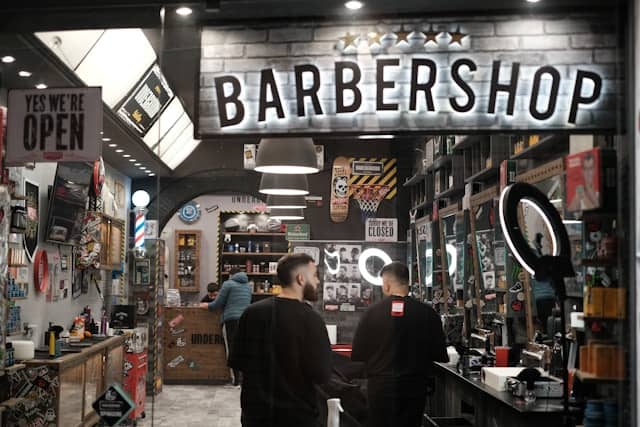 Cara Memilih Aplikasi Barbershop yang Tepat untuk Bisnismu